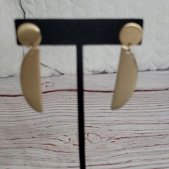 VINTAGE Hanging Earrings - Four Pairs - Picture 3 of 6